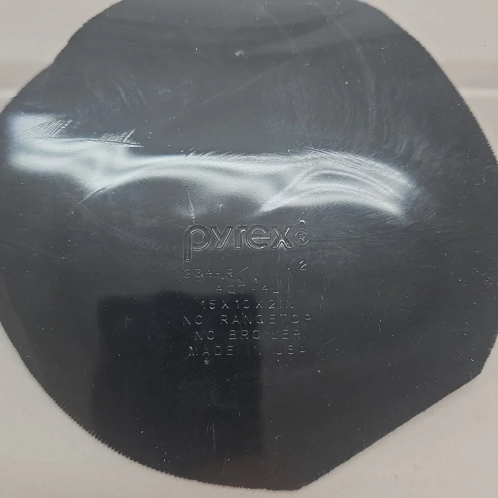 PYREX  Vintage 234-R 4QT -4L 15 X 10 X 2 BAKING DISH CASSEROLE